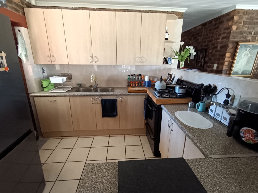 3 Bedroom Property for Sale in Wavecrest Eastern Cape